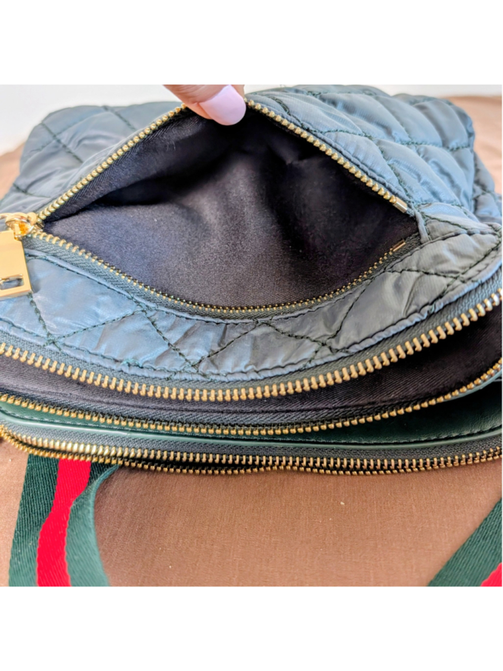 Urban Expressions Quilted Puffer Crossbody Green Red Stripe Strap Gold Hardware - Picture 12 of 16